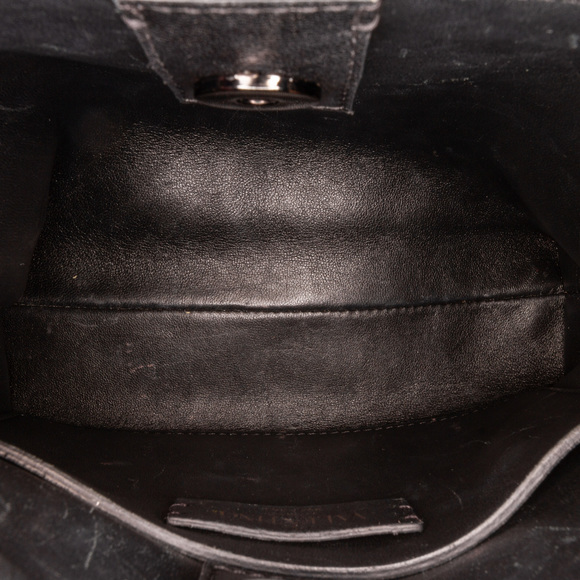 Pre-Loved Valentino Roman Stud Satchel - Picture 6 of 11